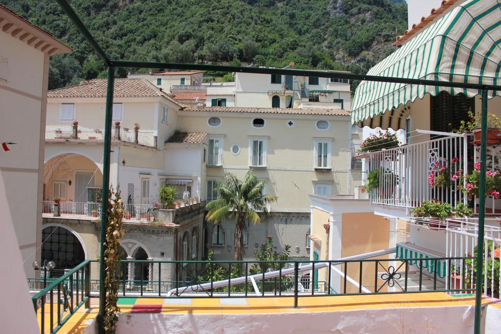 Casa Vacanze Nonna Raffa Амальфи Экстерьер фото